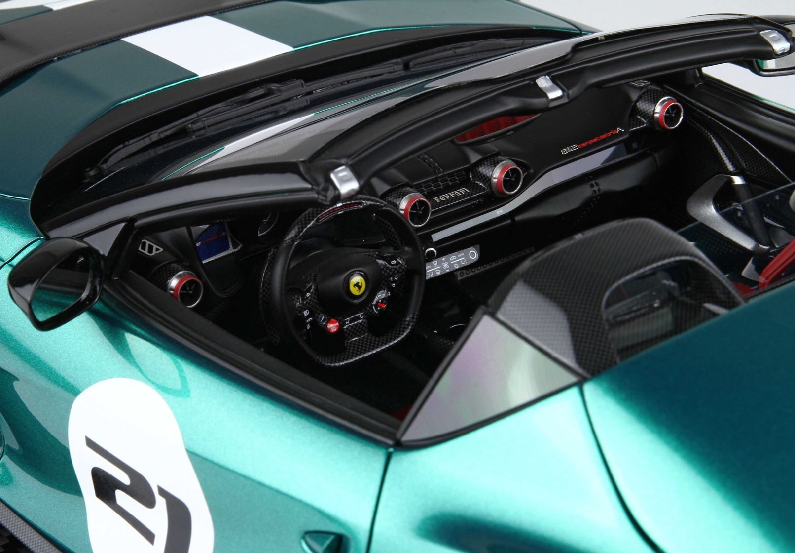 FERRARI 812 COMPETIZIONE A SCALE 1/12 GREEN JEWEL - Vroomi
