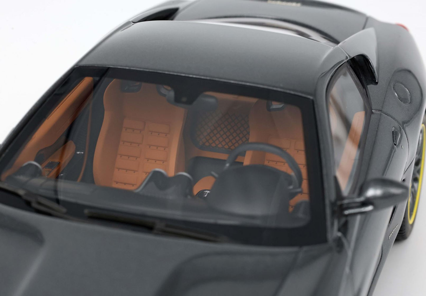 FERRARI 599 GTB FIORANO 2006 CAMBIO AUTOMATICO - MADE IN ITALY GRIGIO SILVERSTONE INTERNI COLOR CUOIO - Vroomi