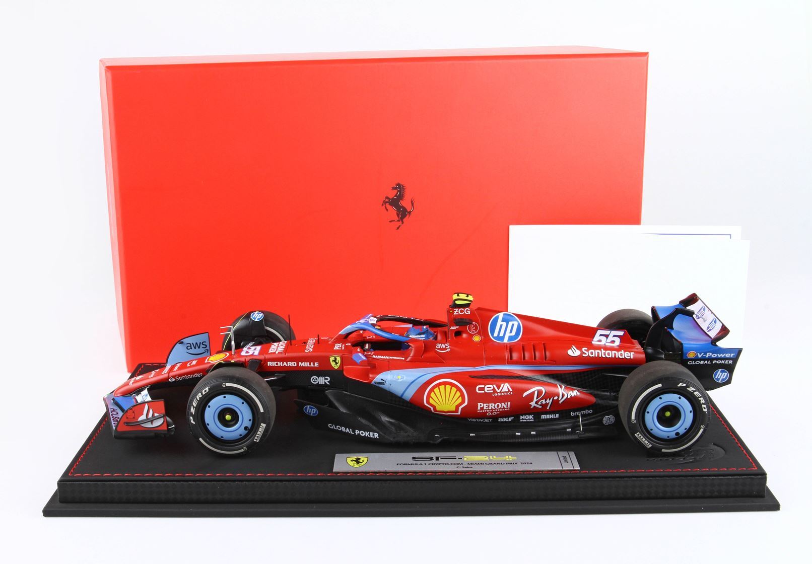 FERRARI SF24 GP USA MIAMI 2024 DIECAST - LUXURY PACK SPECIALE LIVREA AZZURRO SAINZ - Vroomi