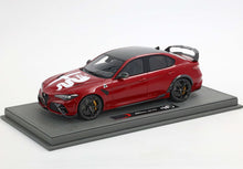 ALFA ROMEO GIULIA GTA SPECIAL VERSION ROSSO COMPETIZIONE - LOGO ALFA ROMEO E SPOILER POSTERIORE - Vroomi