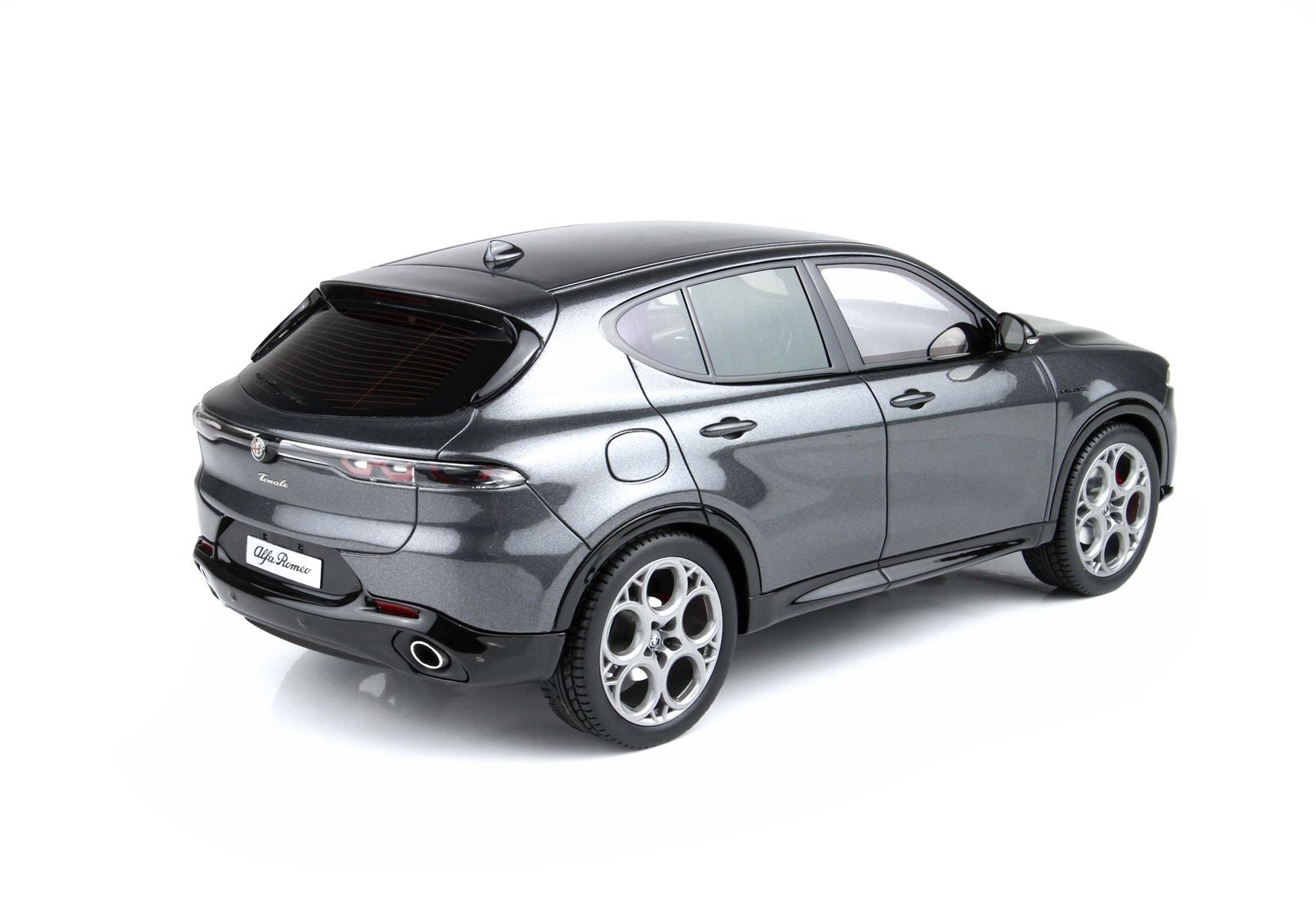 ALFA ROMEO TONALE VELOCE PLUG-IN HYBRID GRIGIO VESUVIO - Vroomi
