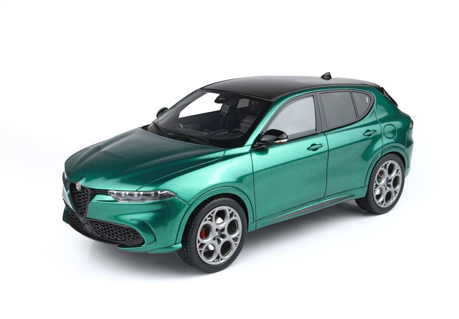 ALFA ROMEO TONALE TRIBUTO PLUG-IN HYBRID VERDE MONTREAL - Vroomi