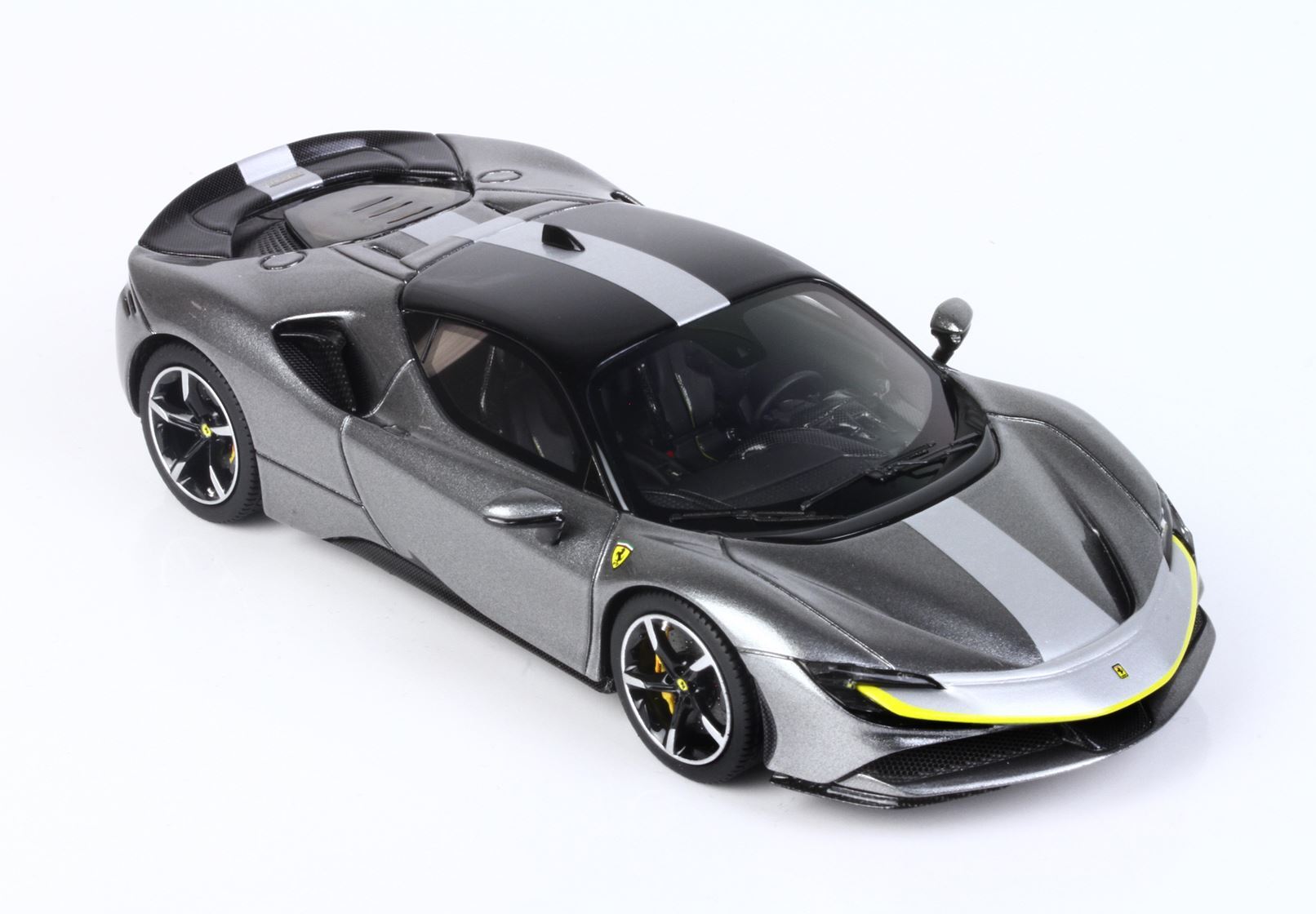 FERRARI SF90 STRADALE PACK FIORANO - Vroomi