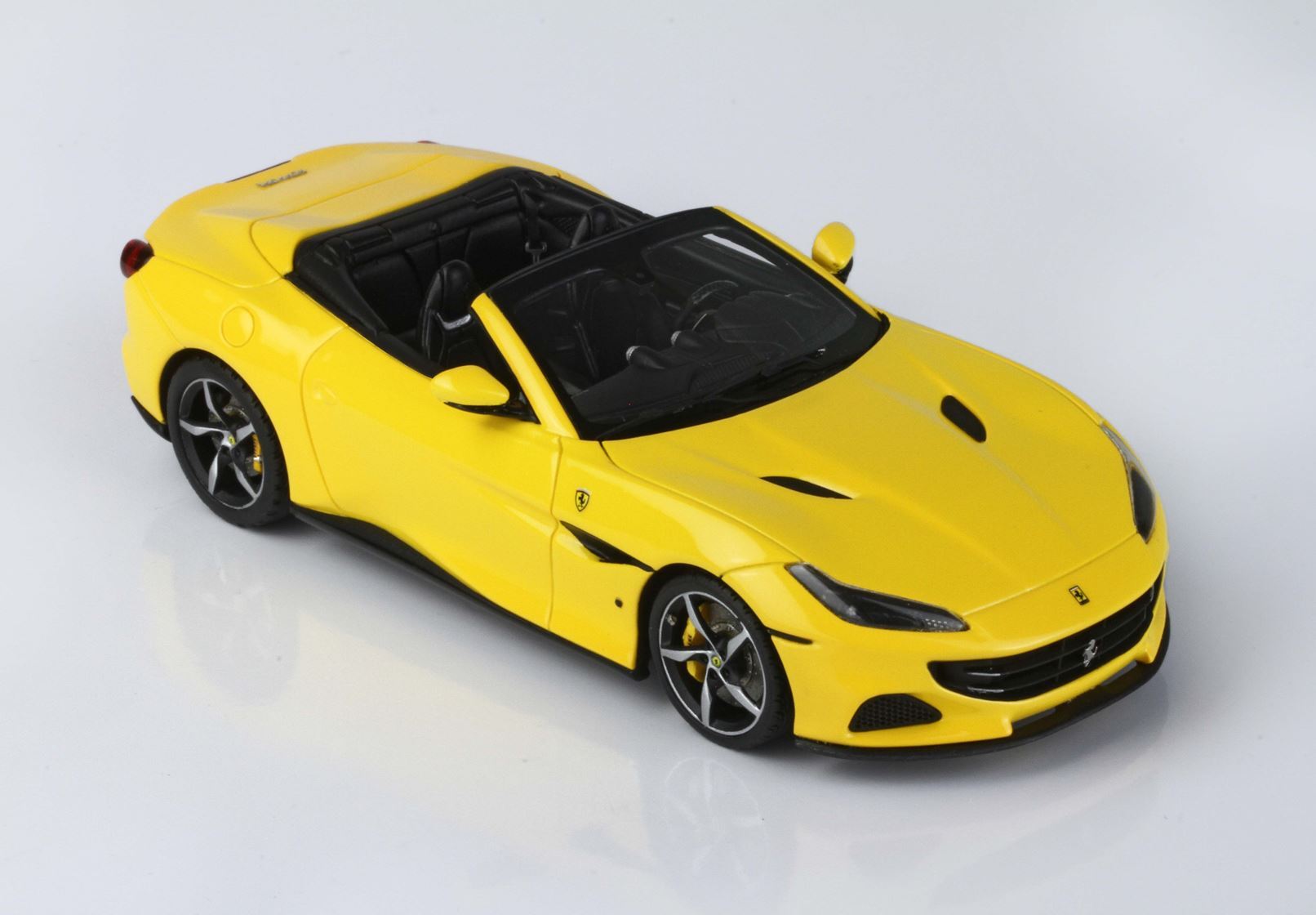 FERRARI PORTOFINO M VERSIONE SPIDER GIALLO MODENA - Vroomi