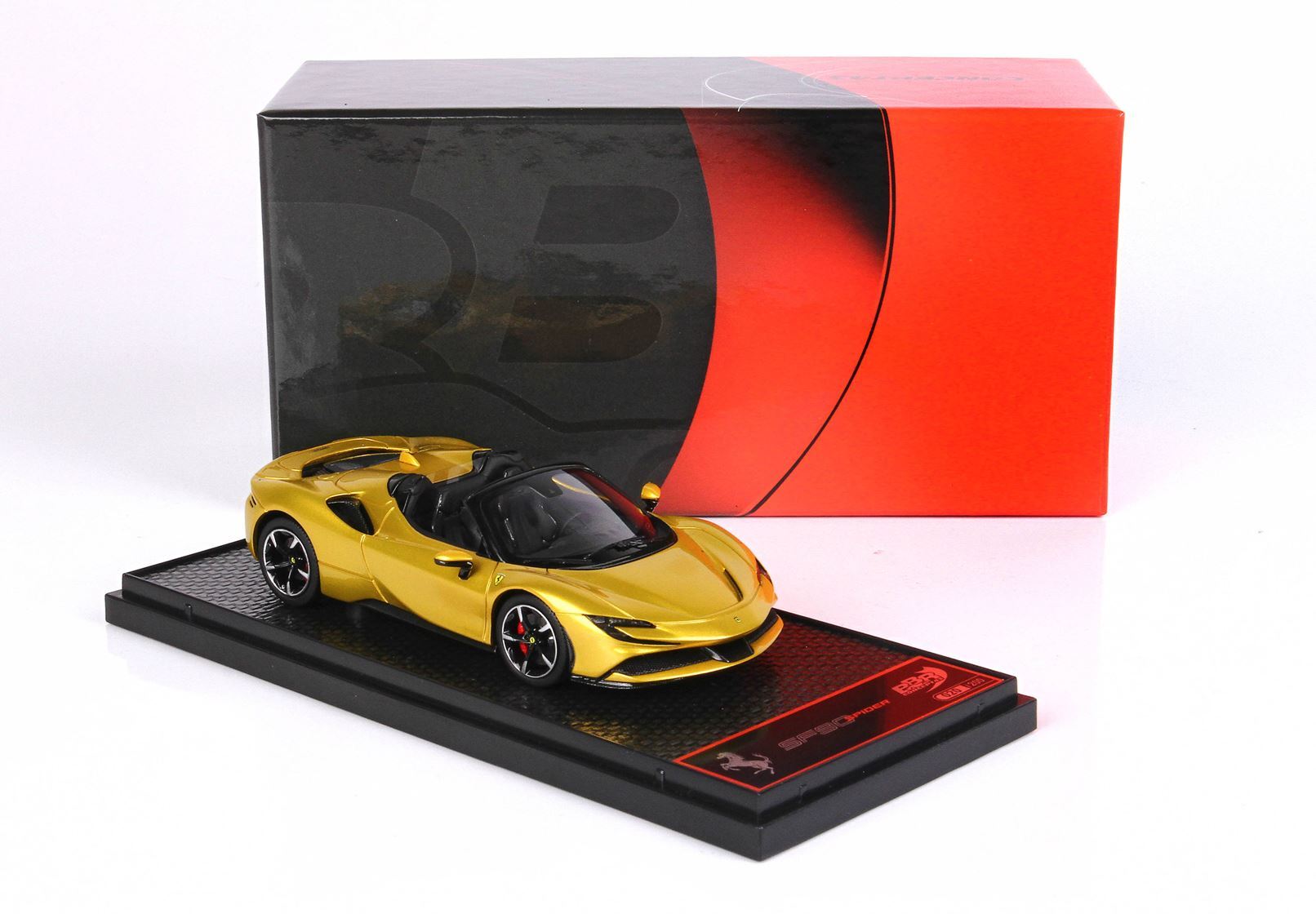 FERRARI SF90 SPIDER GIALLO MONTECARLO - Vroomi