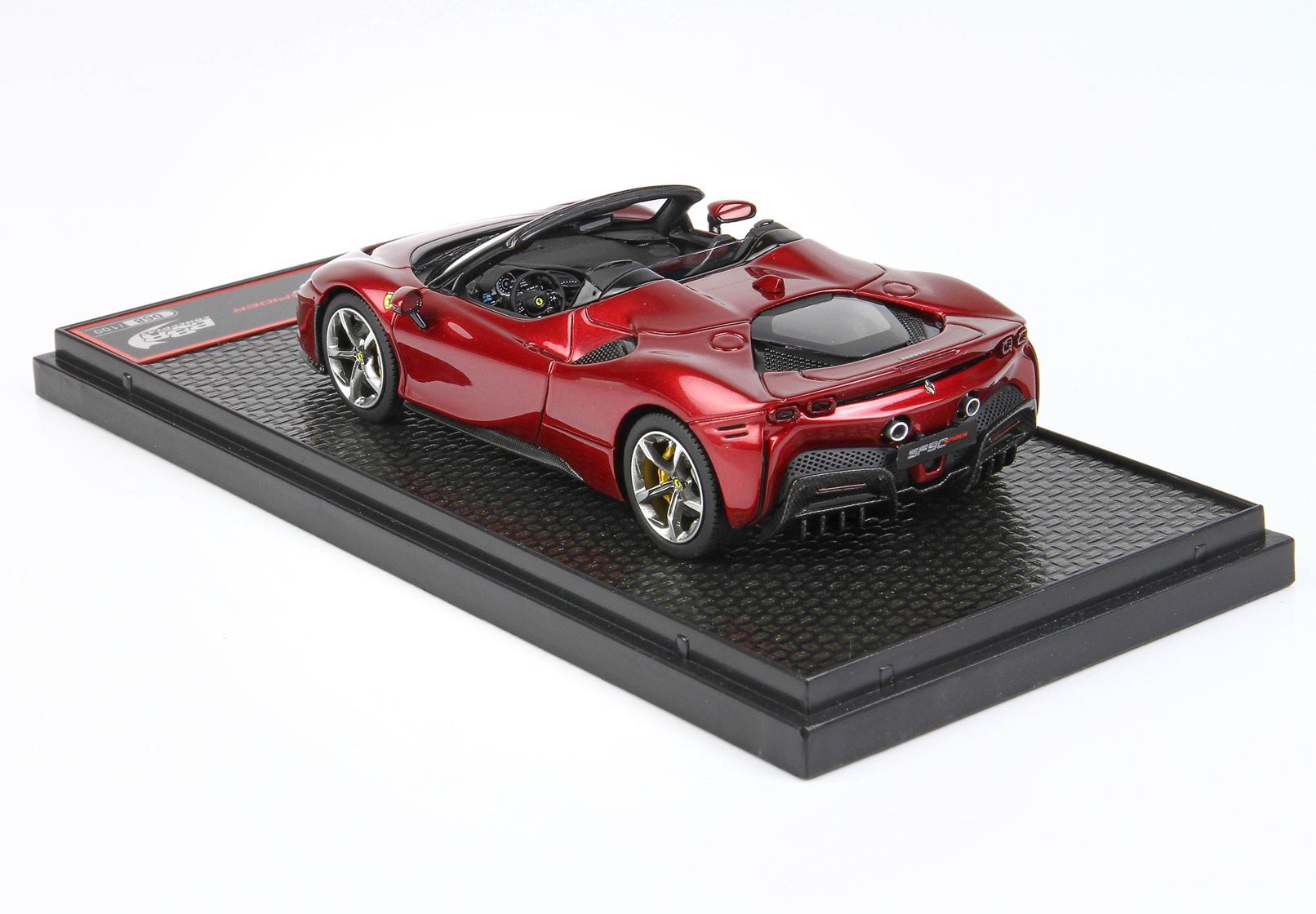 FERRARI SF90 SPIDER ROSSO FIORANO - Vroomi