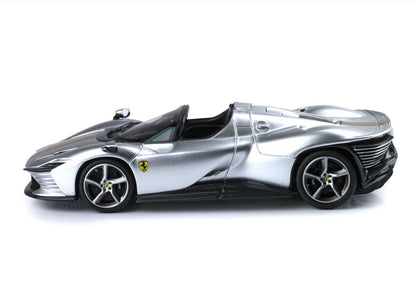 FERRARI DAYTONA SP3 SERIE ICONA ARGENTO NURBURGRING - Vroomi
