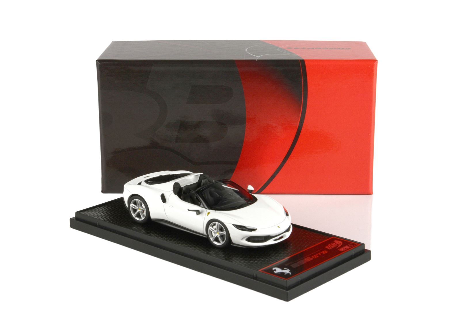 FERRARI 296 GTS BIANCO CERVINO - Vroomi