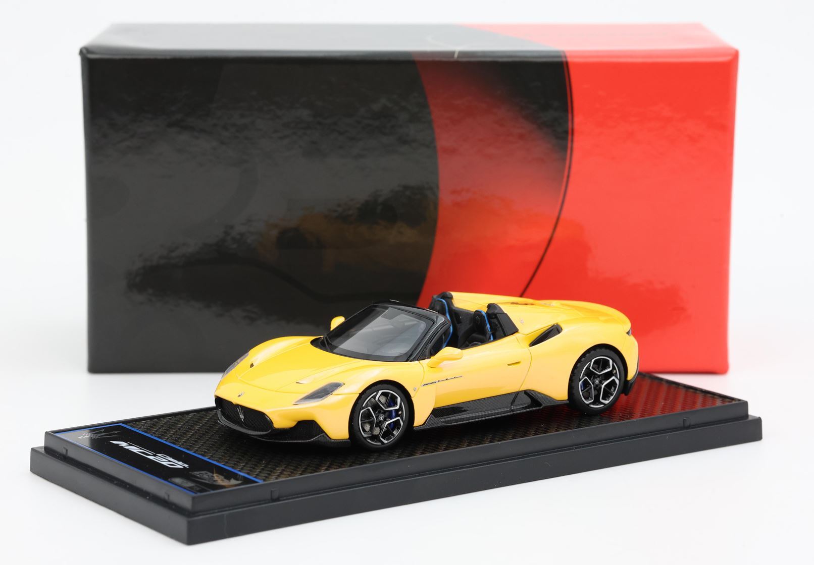 MASERATI MC20 CIELO 2022 NUOVA VERSIONE GIALLO GENIO - CERCHI BIRDCAGE - Vroomi