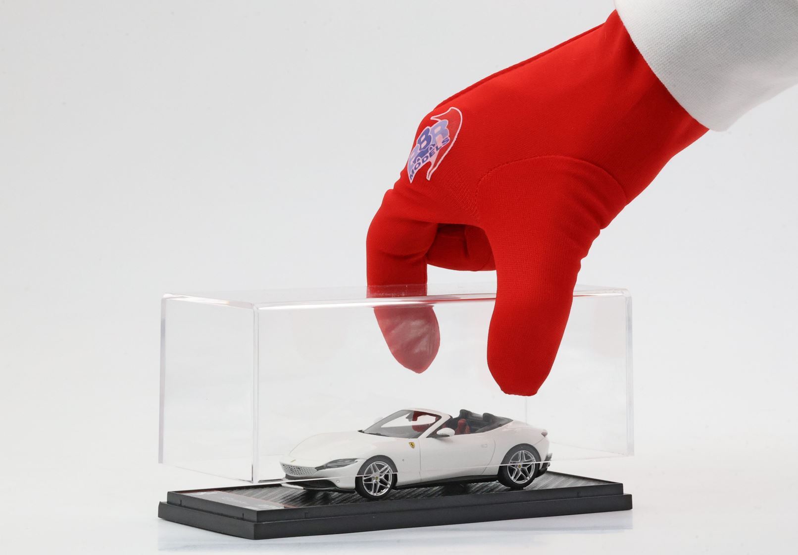 FERRARI ROMA SPIDER BIANCO CERVINO - Vroomi