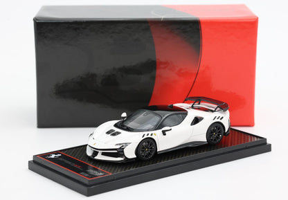 FERRARI SF90 XX STRADALE BIANCO CERVINO CERCHI CARBONIO - Vroomi