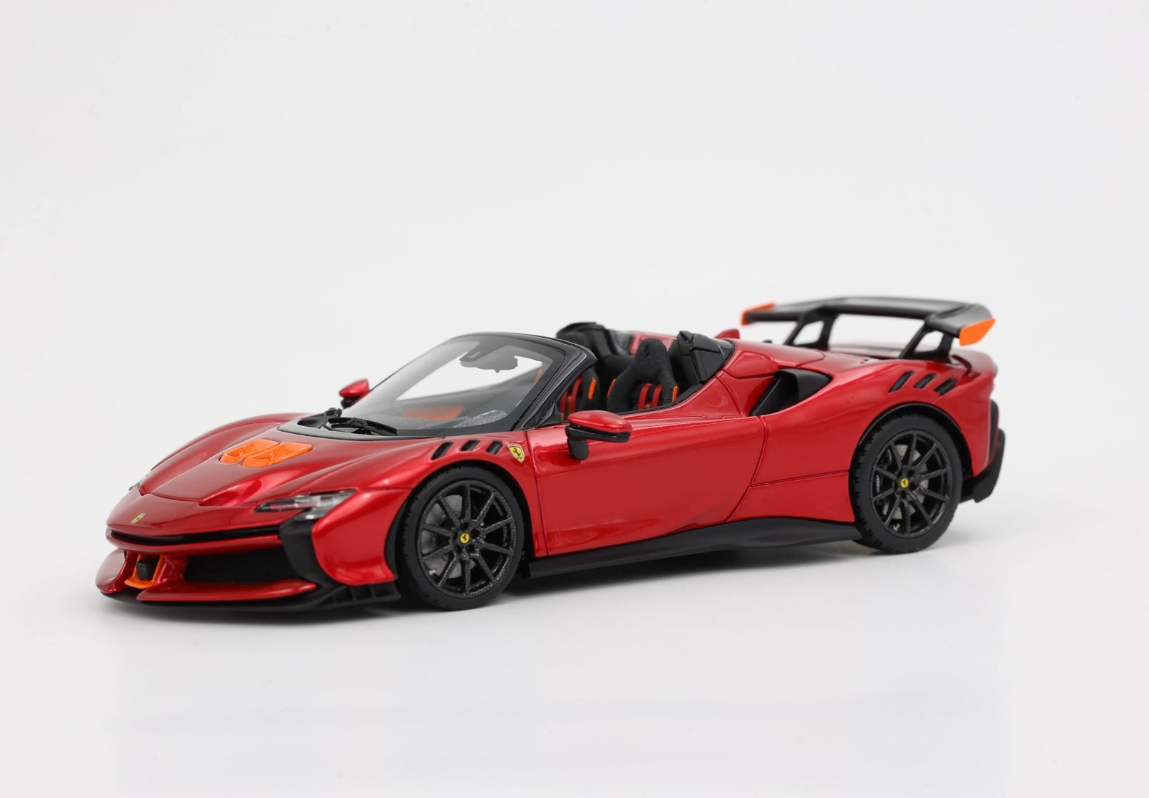 FERRARI SF90 XX SPIDER ROSSO FUOCO - Vroomi