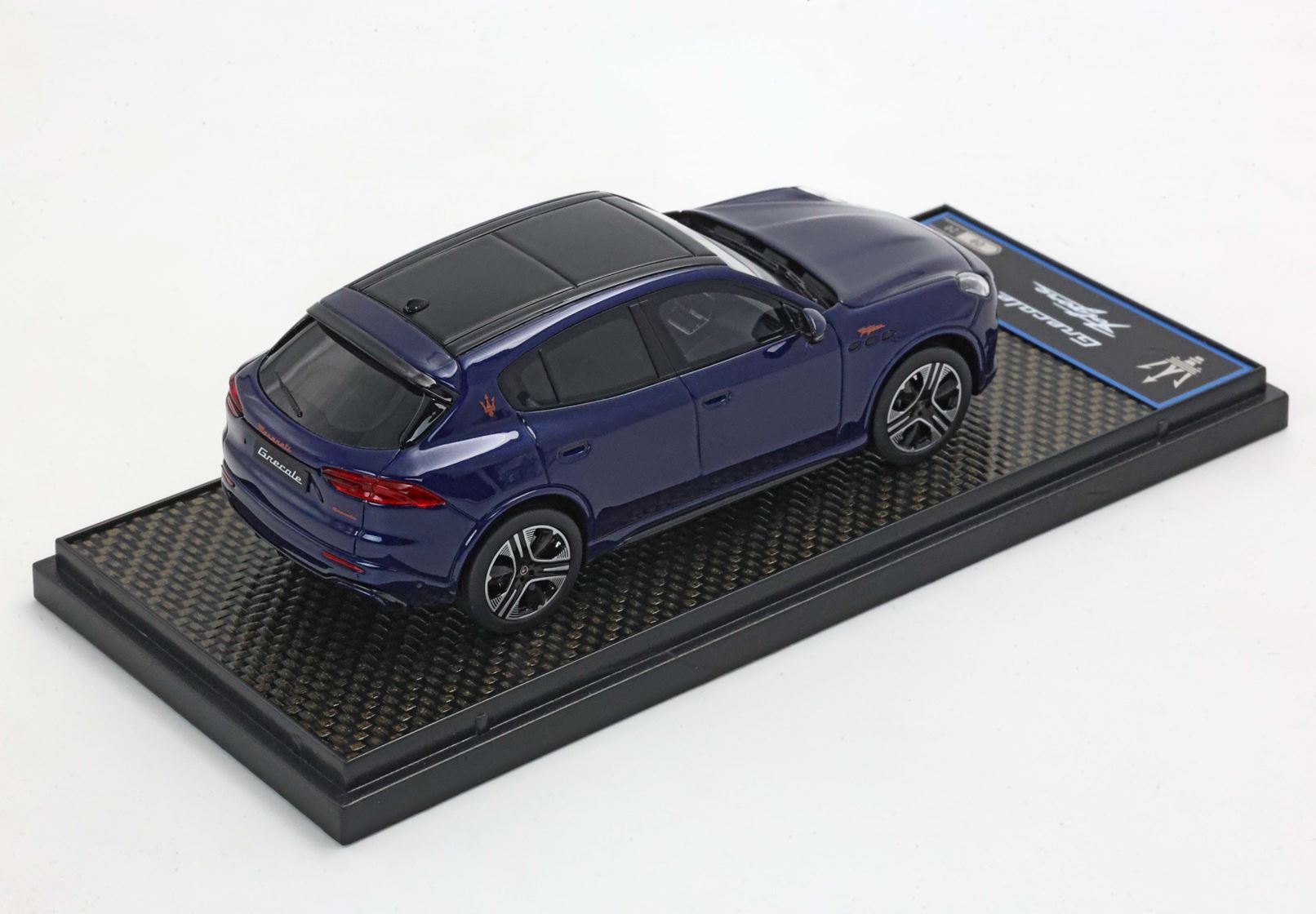 MASERATI GRECALE FOLGORE 2022 BLU INTENSO - Vroomi