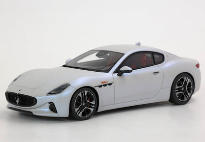 MASERATI GRANTURISMO FOLGORE 2023 BIANCO AUDACE - Vroomi