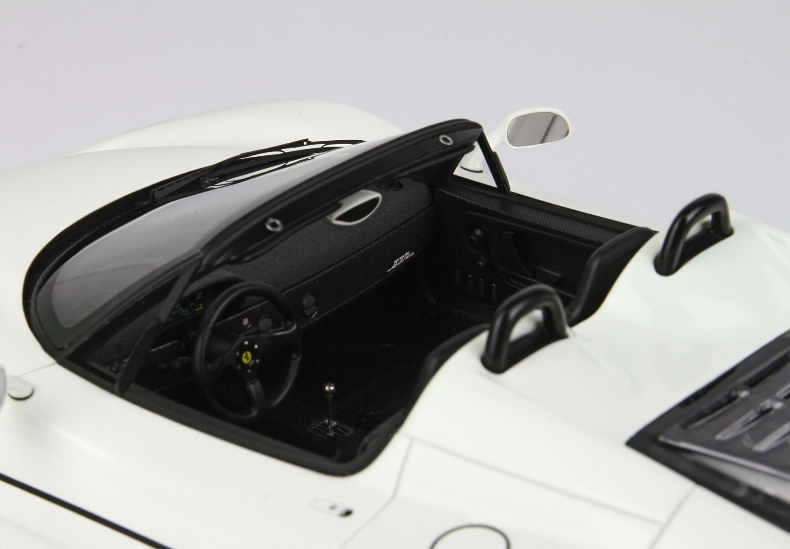 FERRARI F50 COUPE 1995 SPIDER VERSION BIANCO AVUS RUOTE RACE - Vroomi