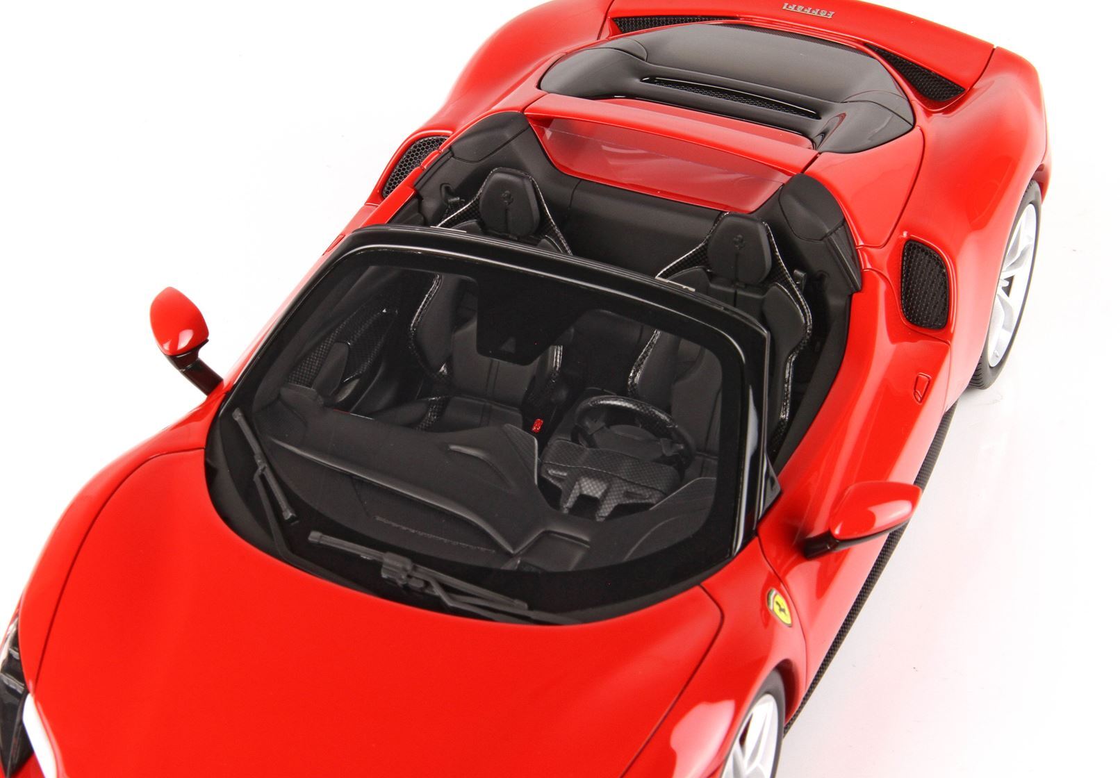 FERRARI 296 GTS ROSSO CORSA 322 - Vroomi