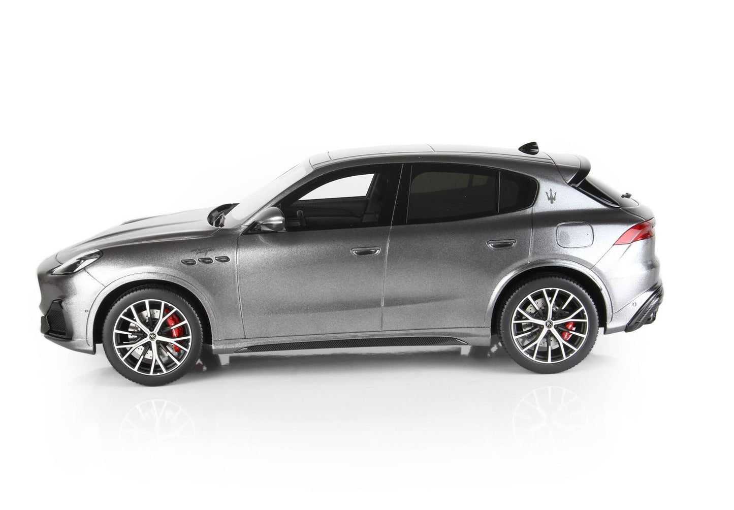 MASERATI GRECALE TROFEO GRIGIO LAVA - Vroomi