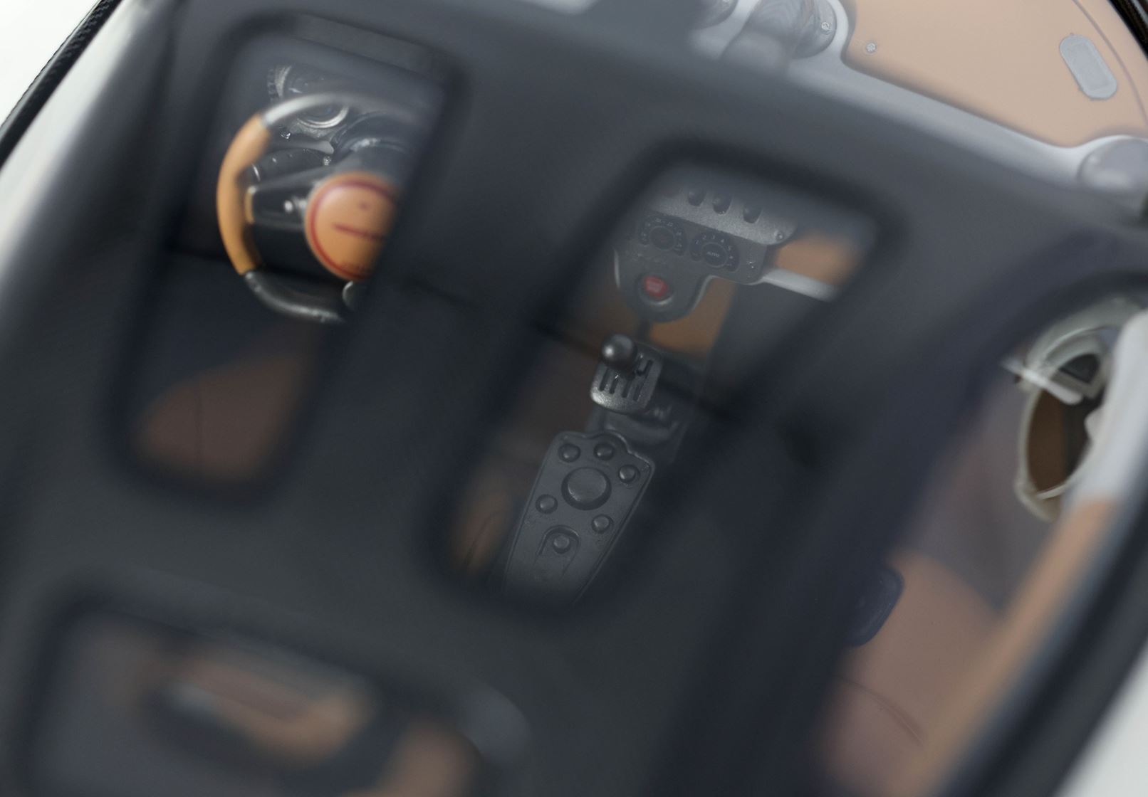 PAGANI UTOPIA BODY E FRENI BIANCO PERLA - Vroomi