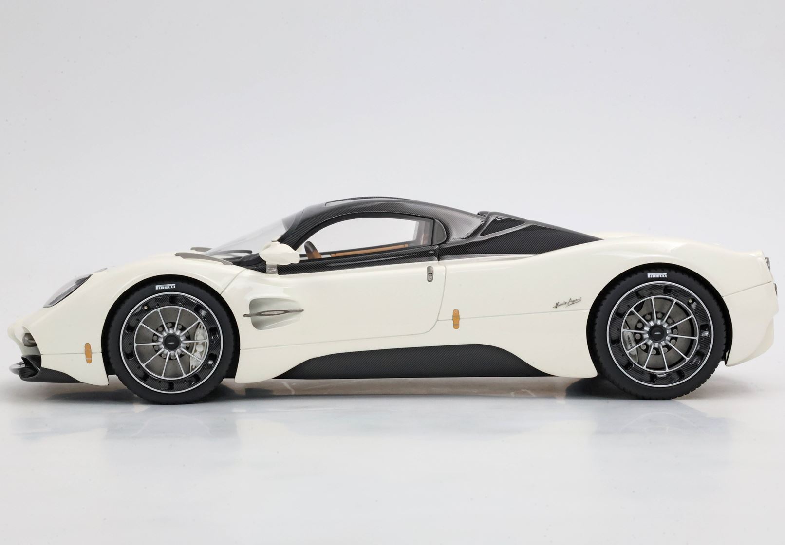 PAGANI UTOPIA BODY E FRENI BIANCO PERLA - Vroomi