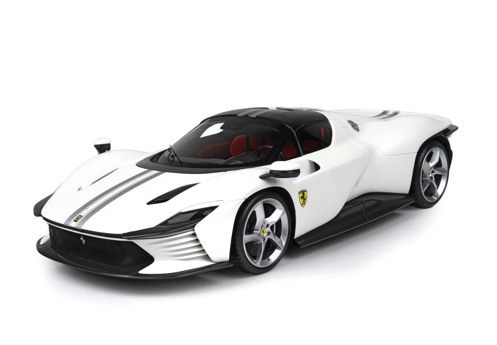 FERRARI DAYTONA SP3 ICONA SERIES TETTO CHIUSO - BIANCO ITALIA OPACO - Vroomi
