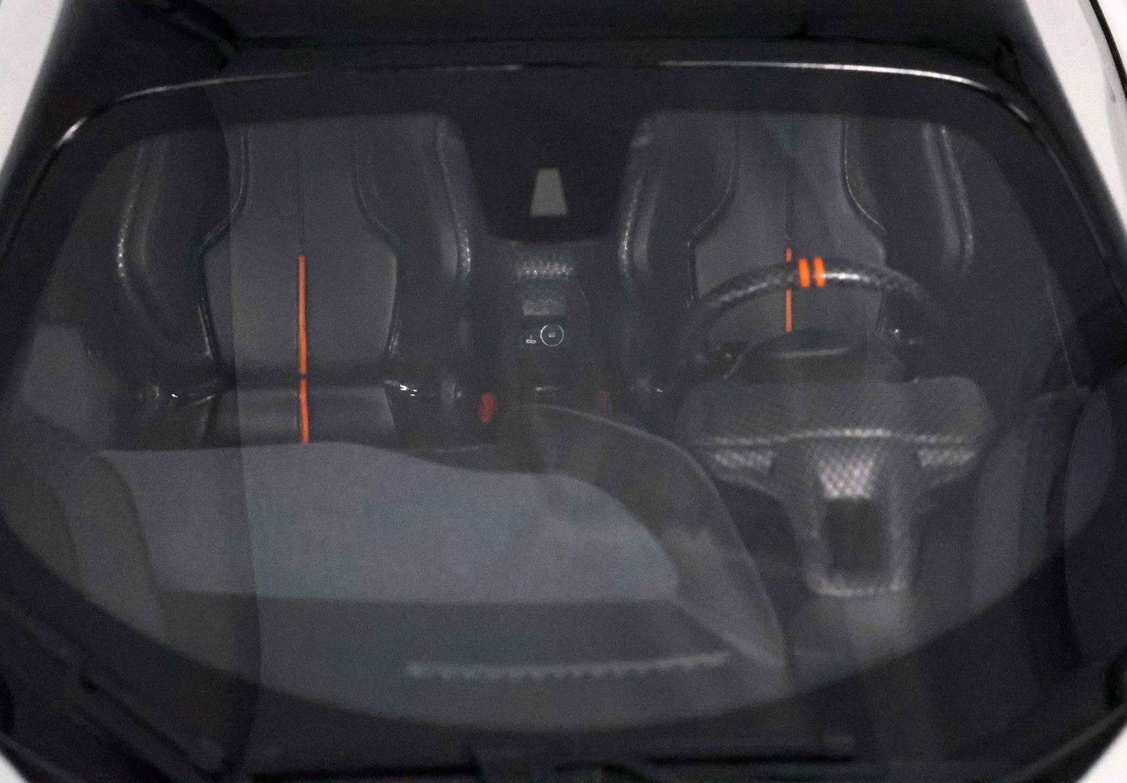 FERRARI SF90 XX STRADALE ONDA MARINA CON TETTO NERO - Vroomi