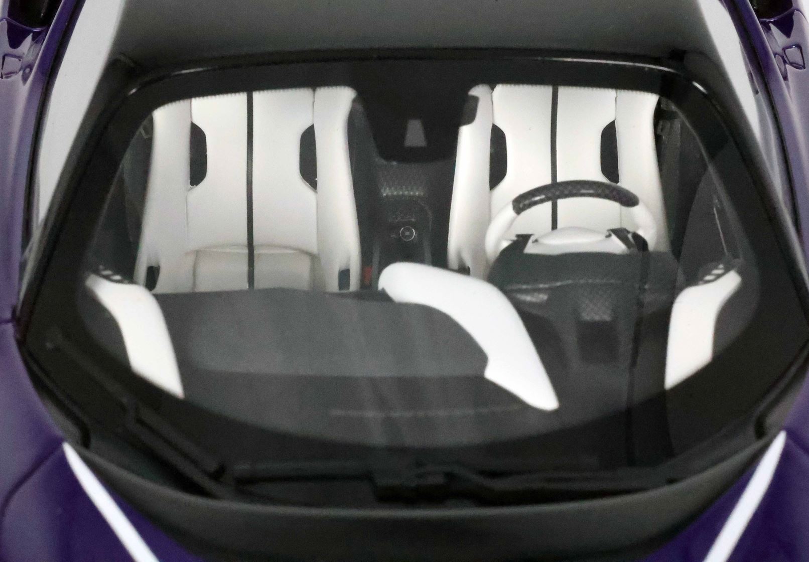 FERRARI SF90 XX STRADALE VIOLET21- TETTO NERO - INTERNI BIANCHI - Vroomi