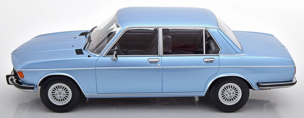 BMW 3.0S E3 2.SERIES LIGHT BLUE METALLIC 1971