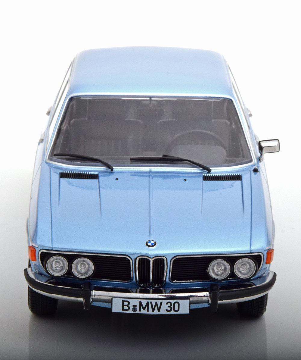 BMW 3.0S E3 2.SERIES LIGHT BLUE METALLIC 1971