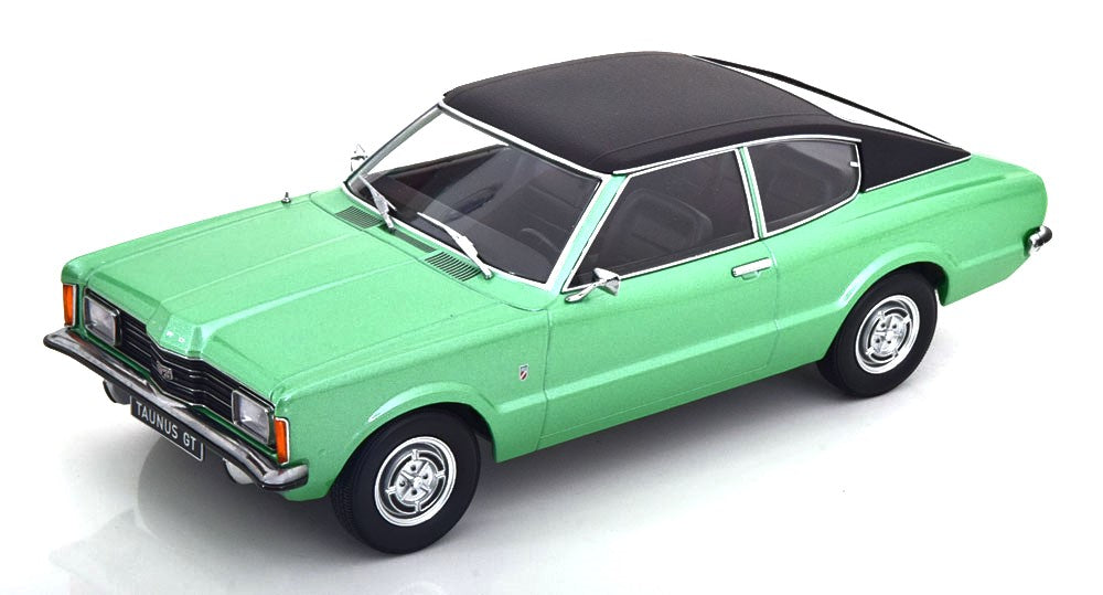 FORD TAUNUS GT COUPE GREEN METALLIC WITH BLACK VINYL ROOF SQUARED HEADLIGHTS 1971