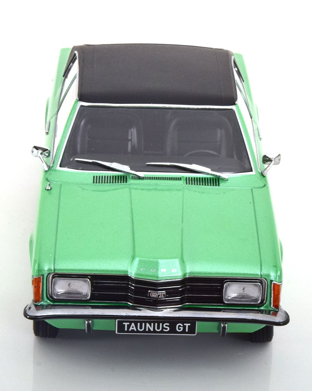 FORD TAUNUS GT COUPE GREEN METALLIC WITH BLACK VINYL ROOF SQUARED HEADLIGHTS 1971