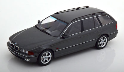 BMW 540i E39 TOURING GREY METALLIC 1997
