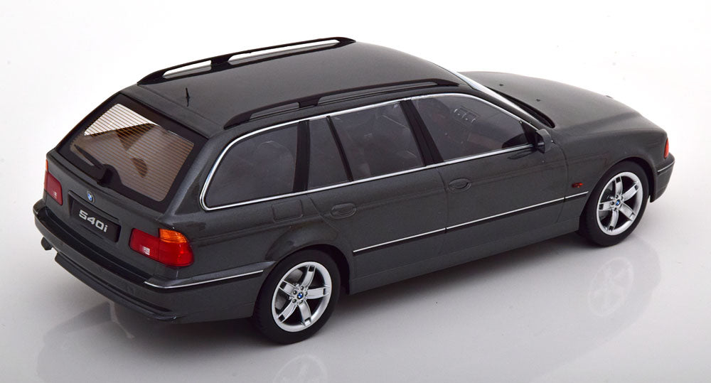 BMW 540i E39 TOURING GREY METALLIC 1997