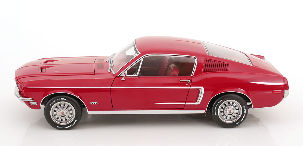 FORD MUSTANG GT FASTBACK RED 1968