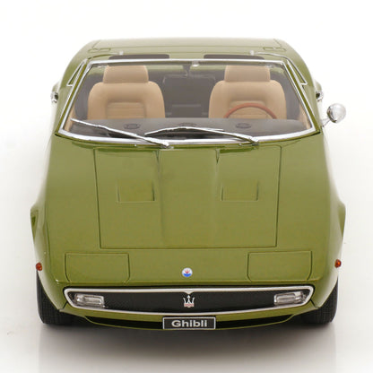 MASERATI GHIBLI SPYDER LIGHT GREEN METALLIC WITH SPOKE RIMS 1970