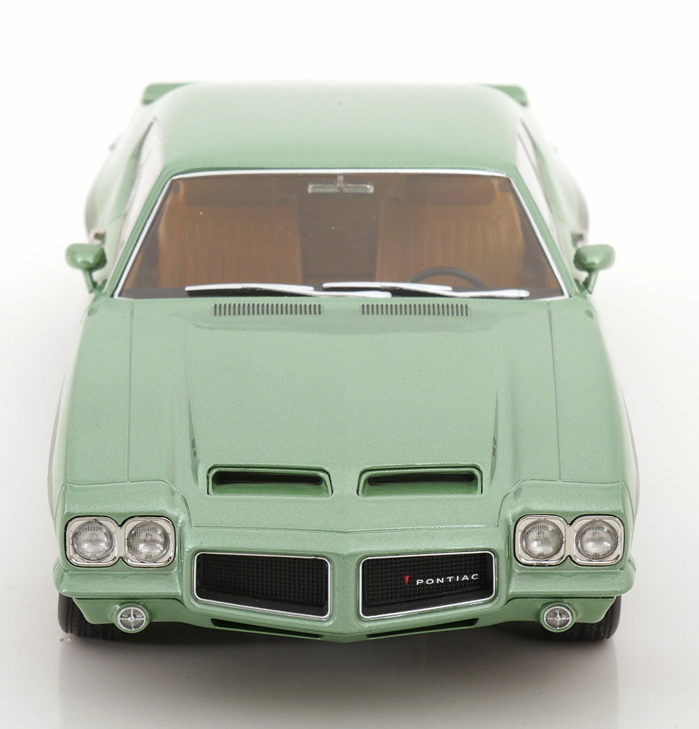 PONTIAC LEMANS GTO LIGHT GREEN METALLIC 1972