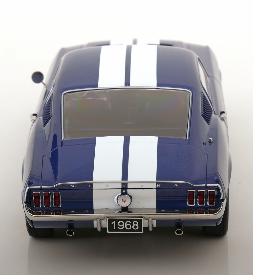 FORD MUSTANG GT FASTBACK BLUE METALLIC & WHITE 1968
