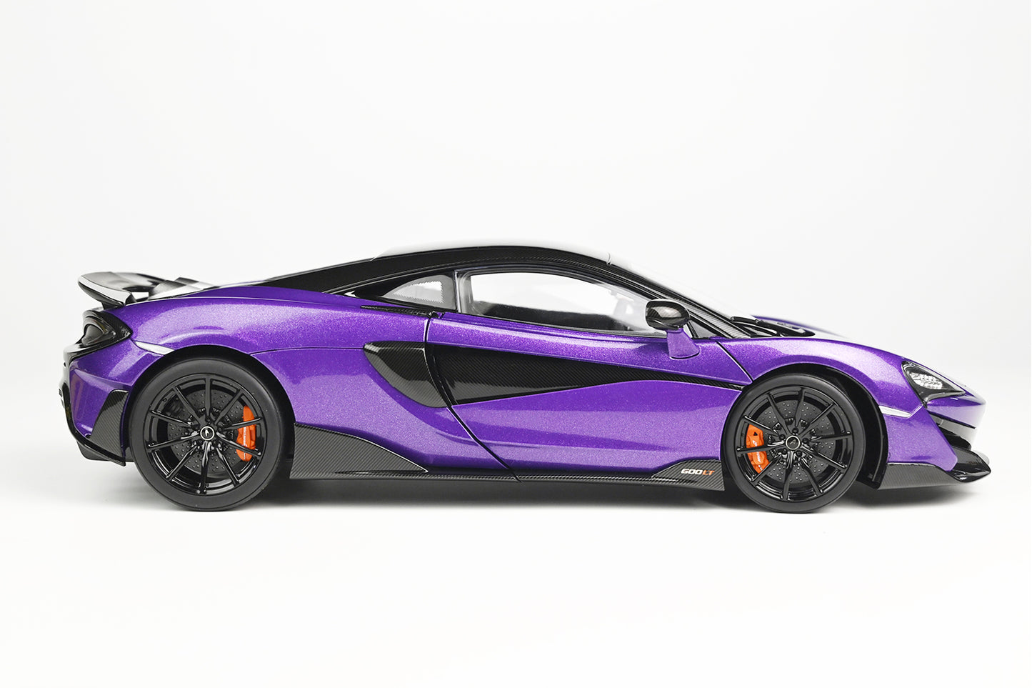 McLAREN 600LT PURPLE