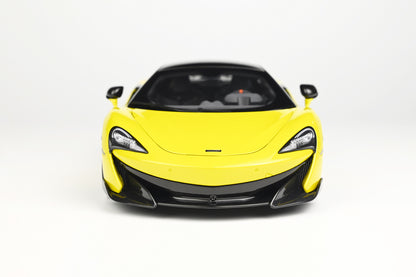 McLAREN 600LT YELLOW