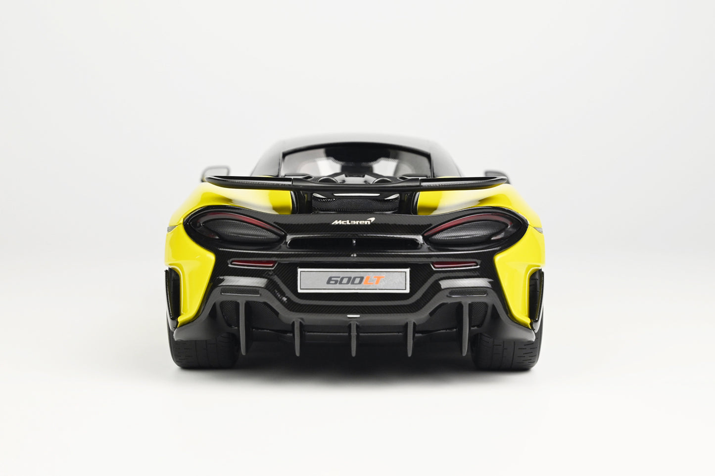 McLAREN 600LT YELLOW