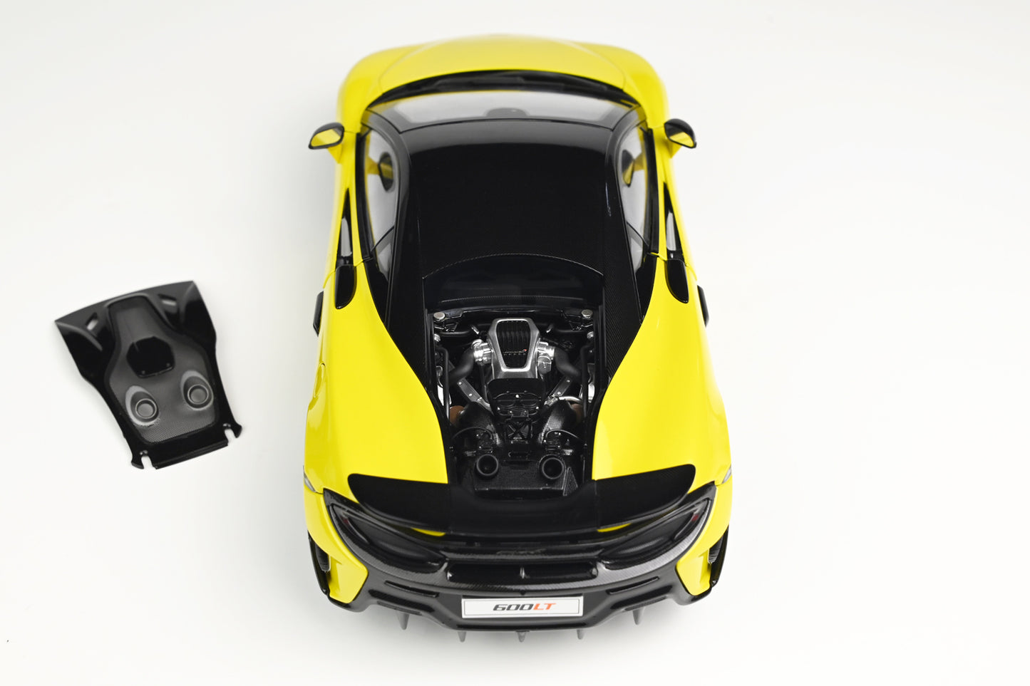 McLAREN 600LT YELLOW