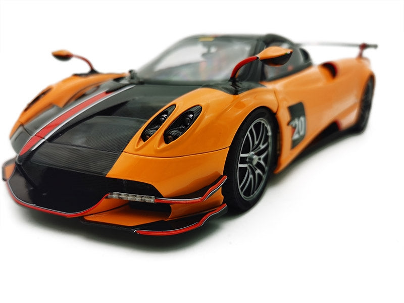 PAGANI HUAYRA BC ROADSTER ORANGE