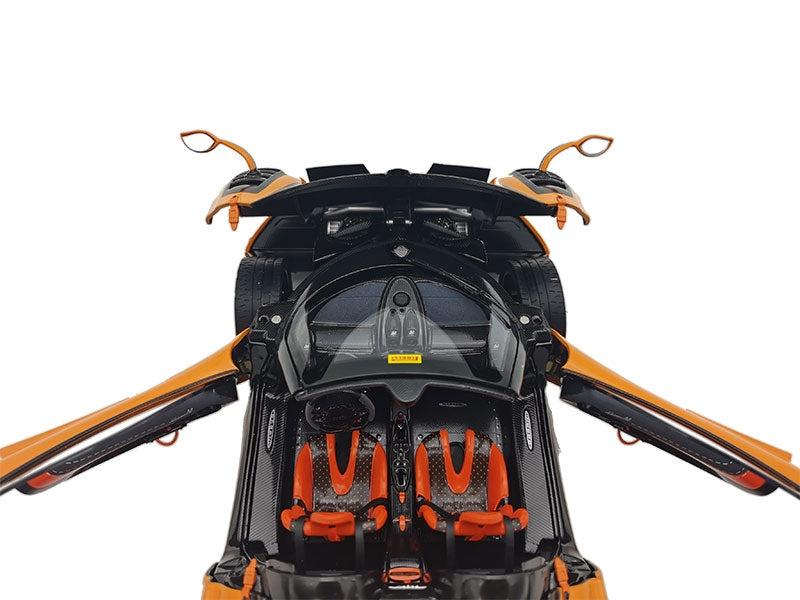 PAGANI HUAYRA BC ROADSTER ORANGE