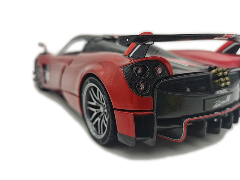 PAGANI HUAYRA BC ROADSTER RED