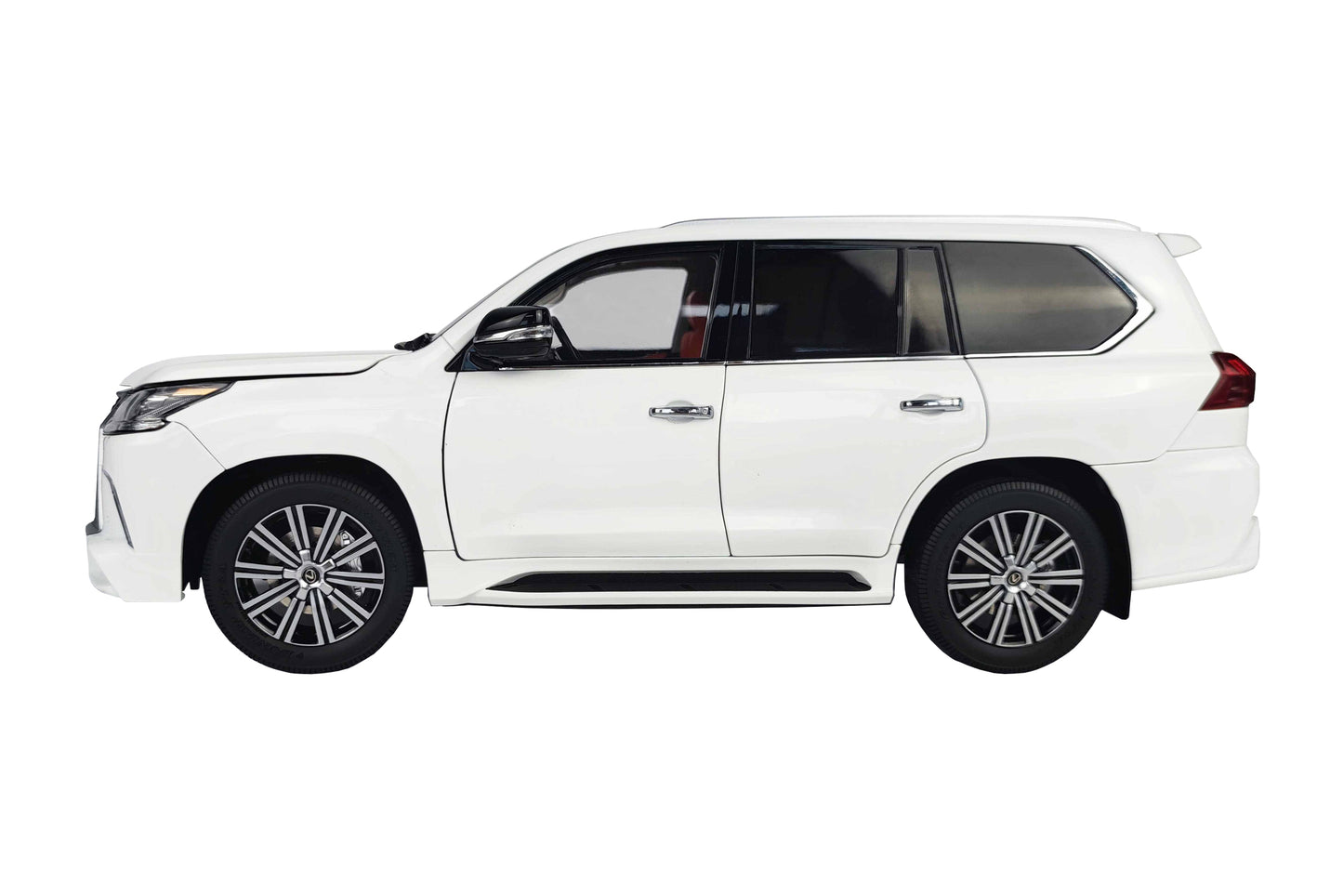 LEXUS LX570 WHITE