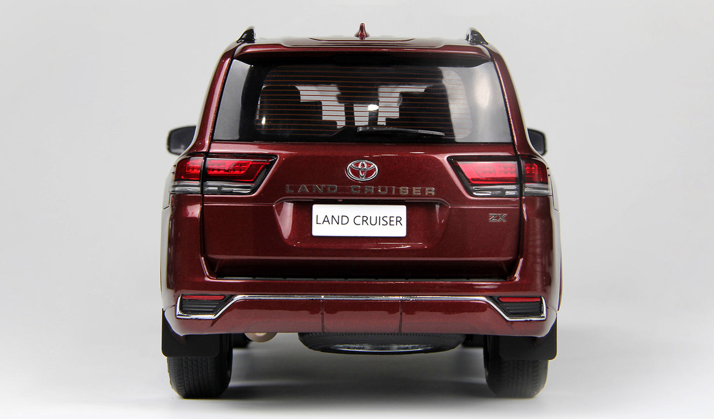 TOYOTA LAND CRUISER 300-ZX RED