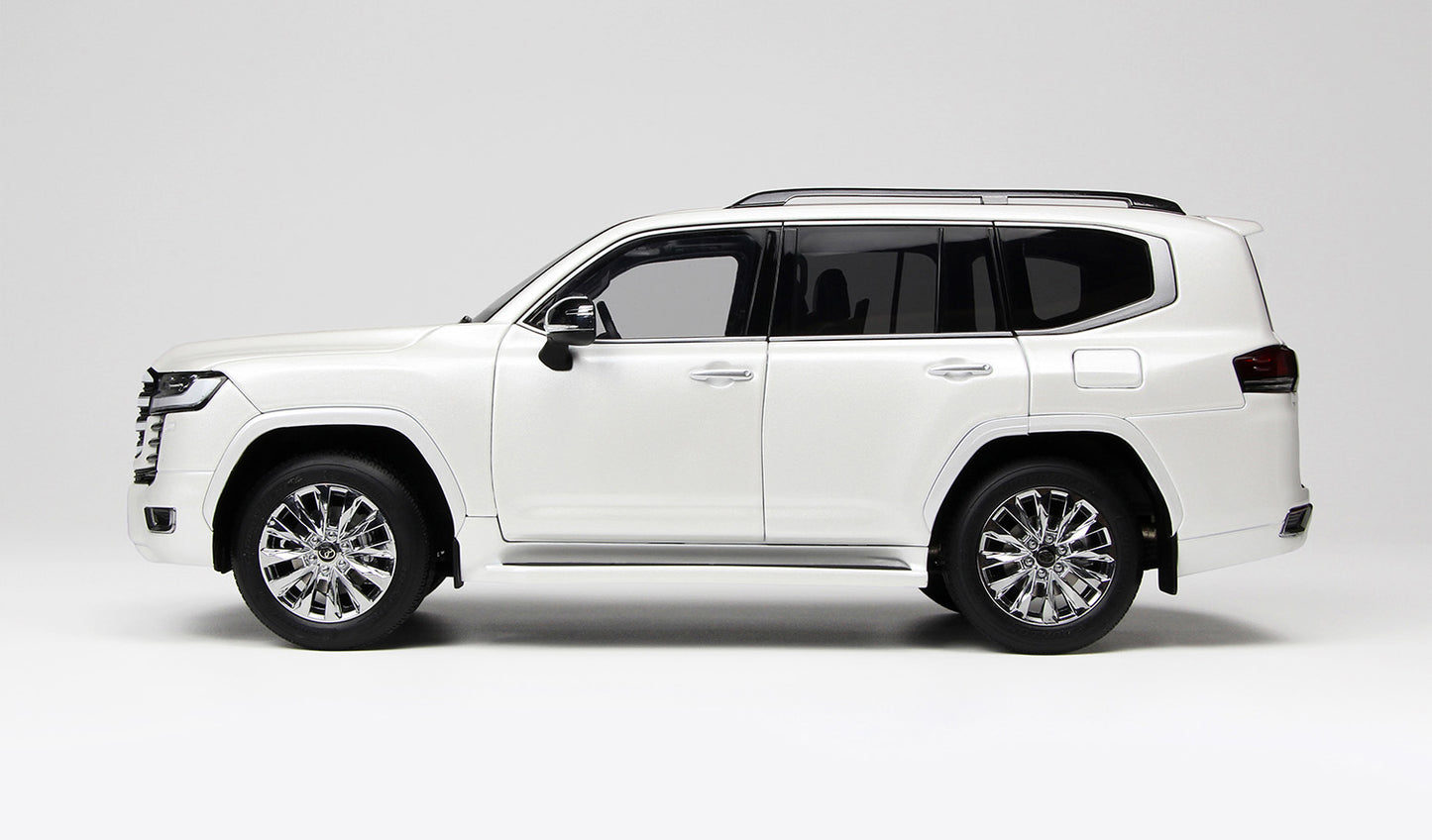TOYOTA LAND CRUISER 300-ZX WHITE