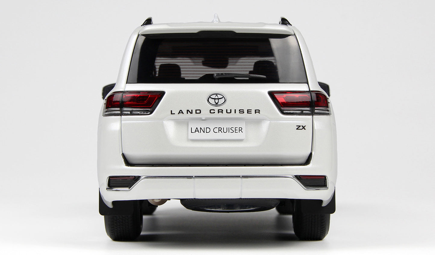 TOYOTA LAND CRUISER 300-ZX WHITE
