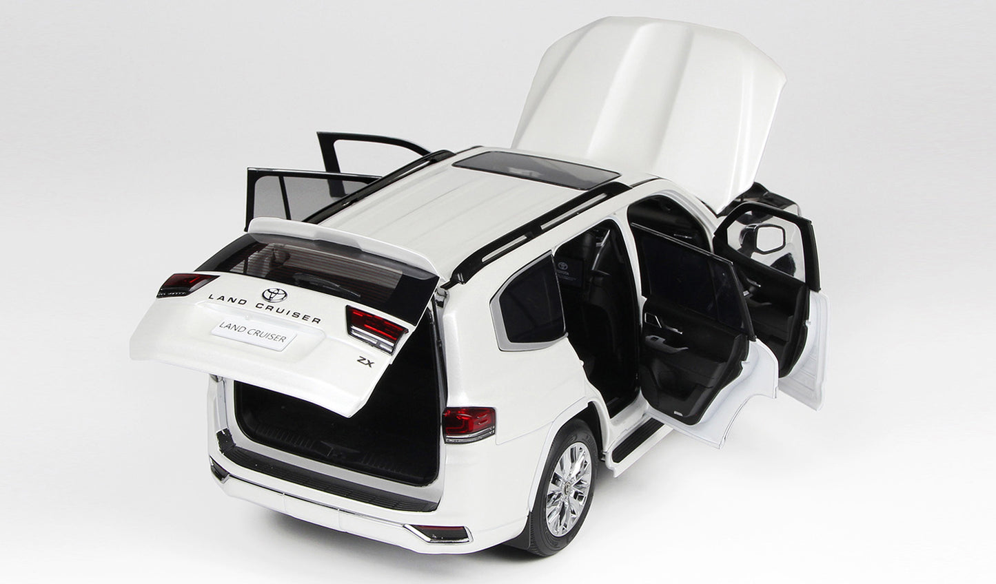 TOYOTA LAND CRUISER 300-ZX WHITE