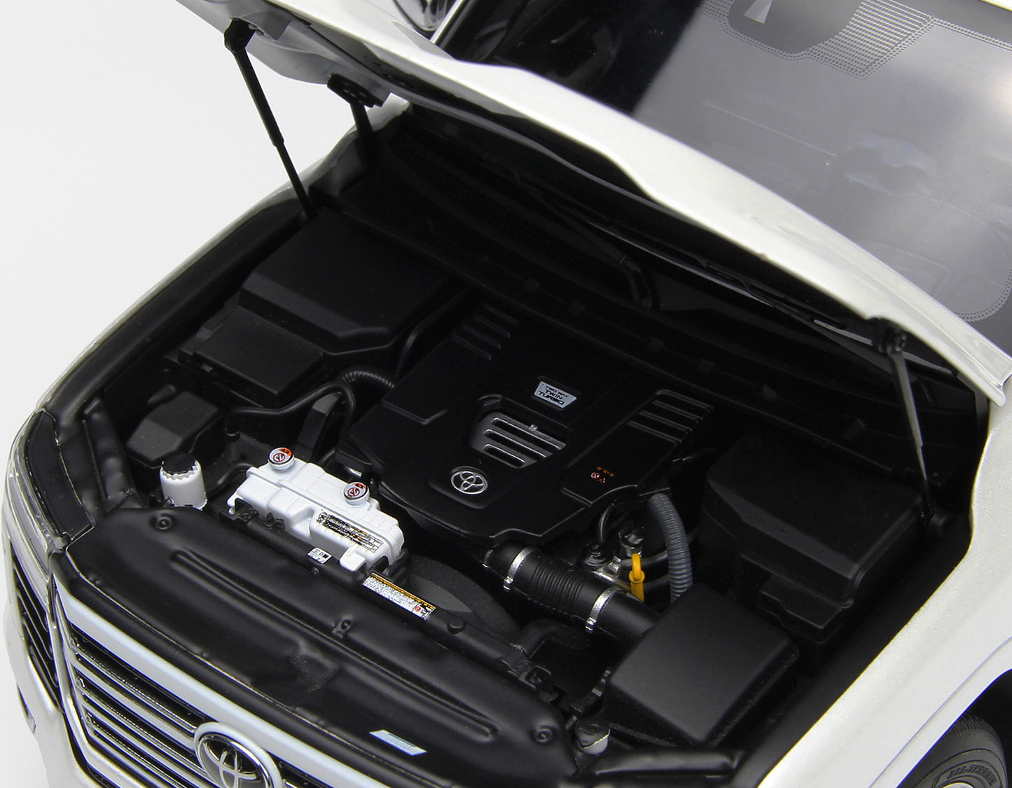 TOYOTA LAND CRUISER 300-ZX WHITE