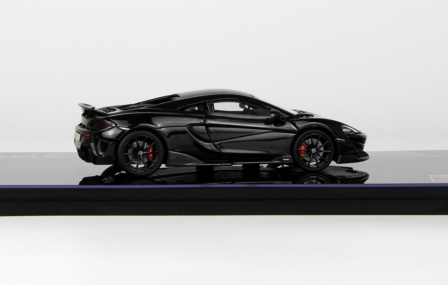 McLAREN 600LT BLACK